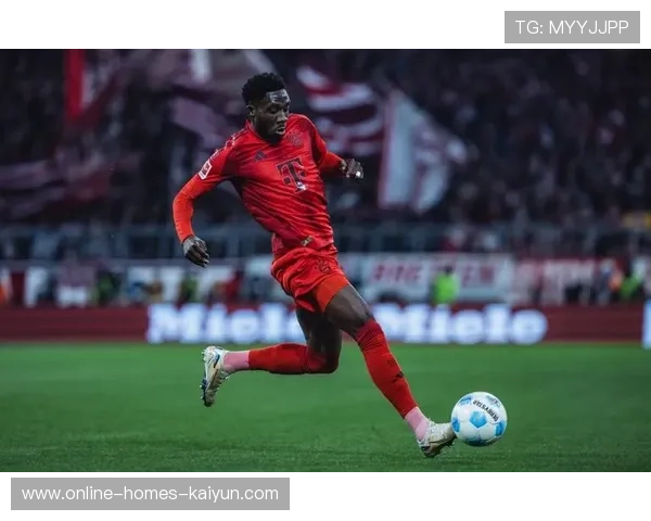 戴维斯伤退拜仁告急：球队未来之路充满变数